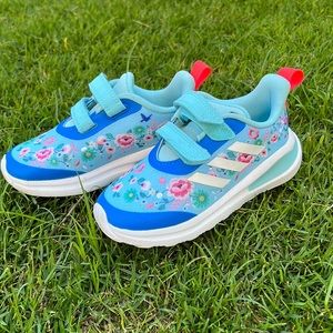 Adidas Disney toddler sneaker 10K